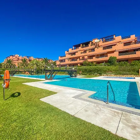 Playa Del Angel Apartment Estepona